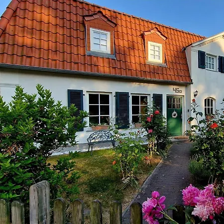 Haus Mit 110Qm Und Garten 150M Zum Wasser Stralsund Exterior foto