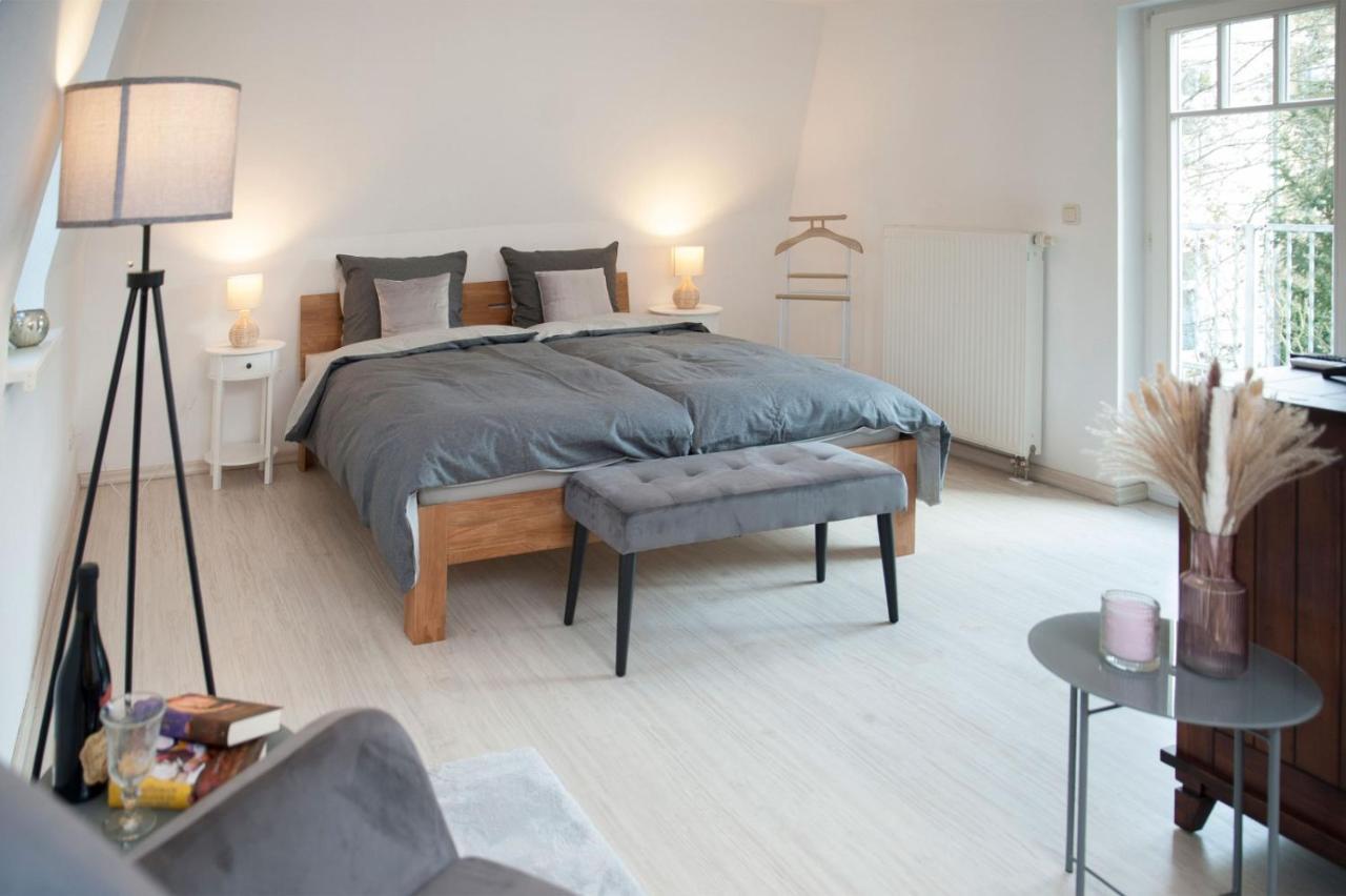 Ferienhaus Haus Mit 110qm Und Garten 150m Zum Wasser Stralsund