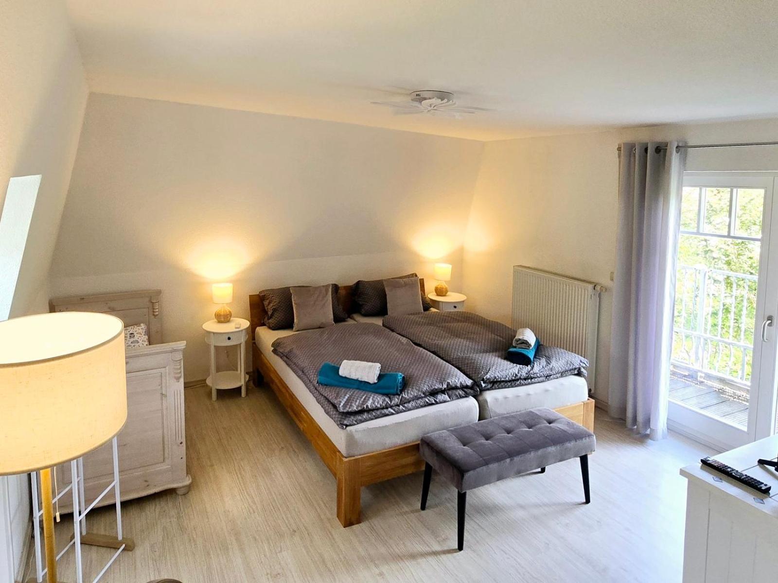 Haus Mit 110qm Und Garten 150m Zum Wasser Dom wakacyjny Stralsund